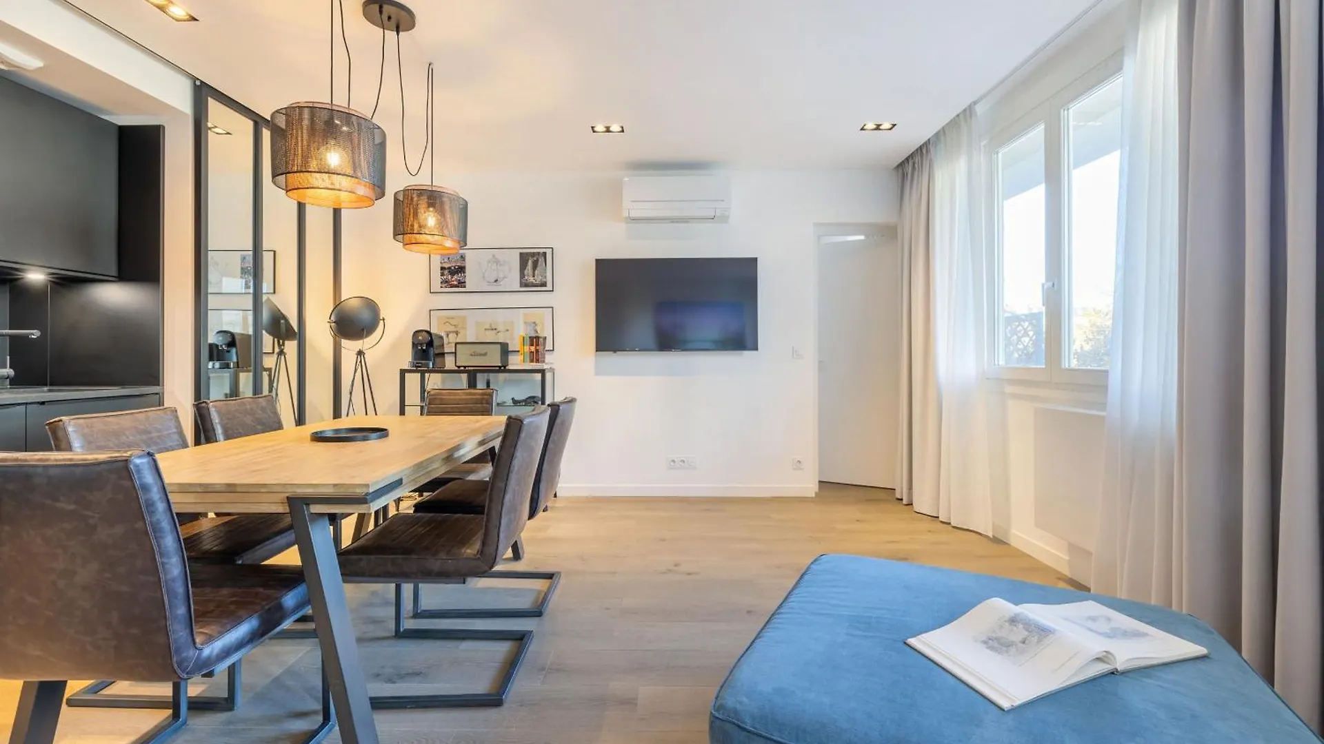 Atelier Apartment Paris 0*,  France